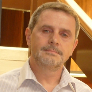 Dr. Rubén Lara Dr. Rubén Lara
