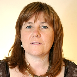 Dra. Verónica Bucalá Dra. Verónica Bucalá